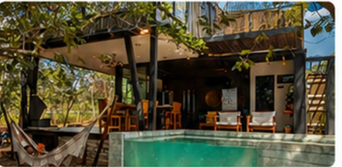 Varanda com rede e piscina